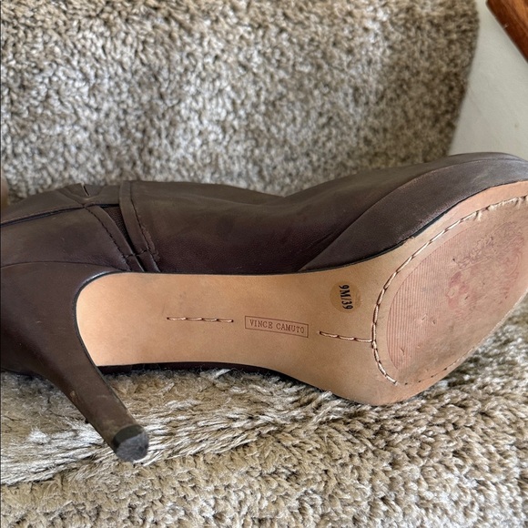 Vince Camuto Brown Leather Ankle Booties - Picture 7 of 7